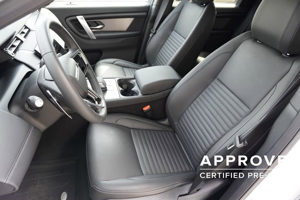 Used 2025 Land Rover Discovery Sport Dynamic SE image 20