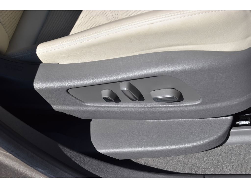 Used 2023 Cadillac XT5 Premium Luxury image 34