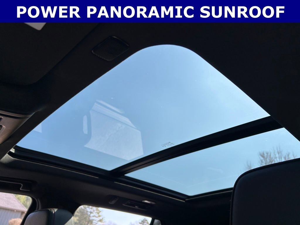 Used 2024 Chevrolet Tahoe RST w/ Luxury Package image 3