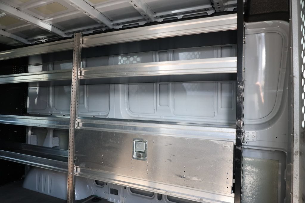 Used 2022 Mercedes-Benz Sprinter 2500 image 25