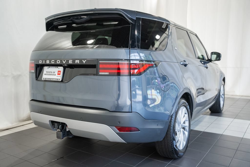 Used 2024 Land Rover Discovery S AWD/4WD image 4