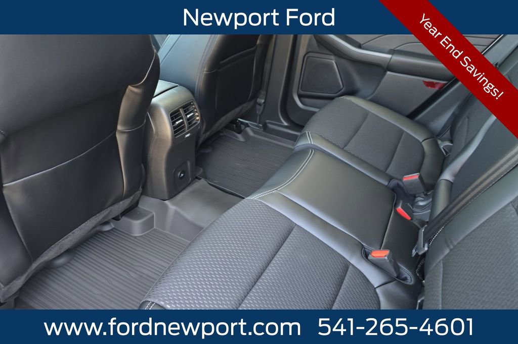 New 2025 Ford Escape SE w/ Class II Trailer Tow Package image 9