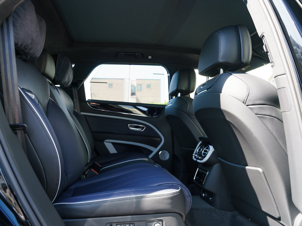 New 2027 Bentley Bentayga AWD/4WD image 27