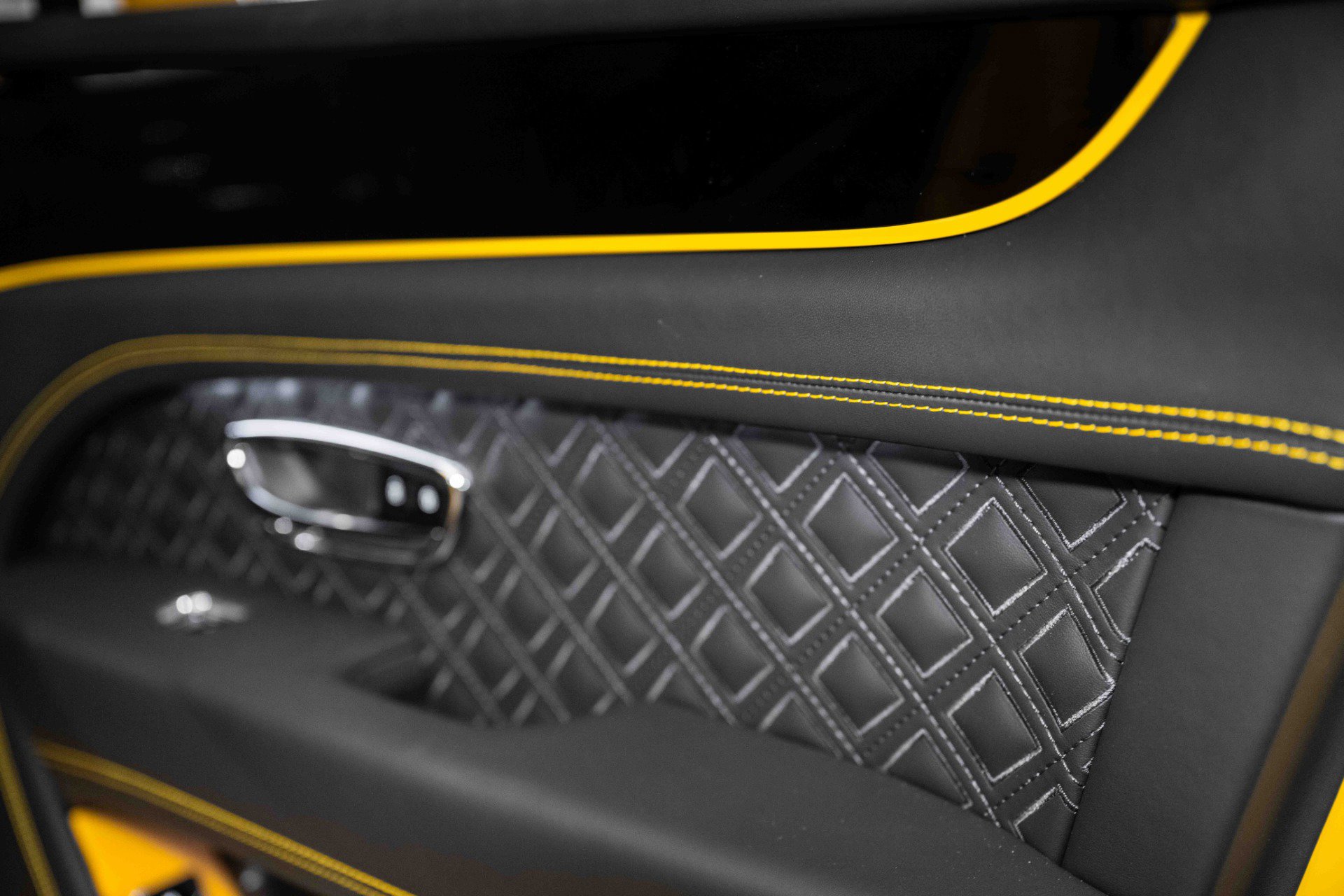 Certified 2024 Bentley Bentayga image 48