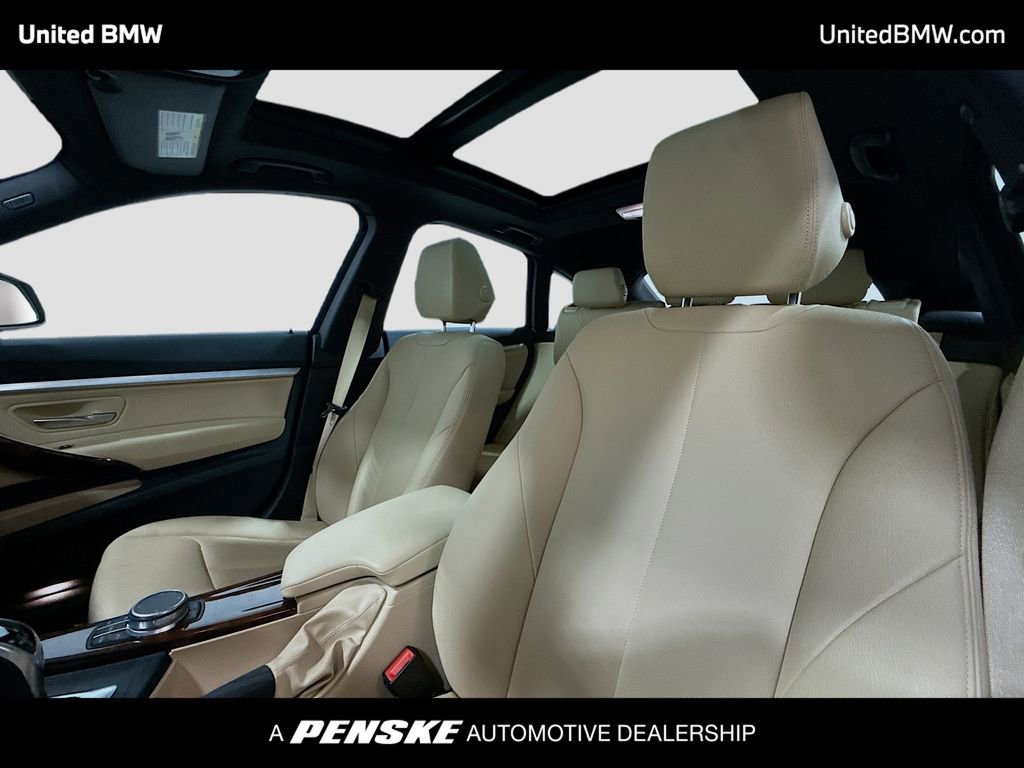 Used 2018 BMW 330i Gran Turismo xDrive image 5