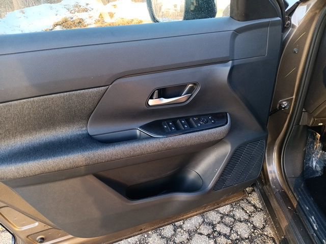 New 2026 Nissan Kicks SV w/ SV Premium Package image 10