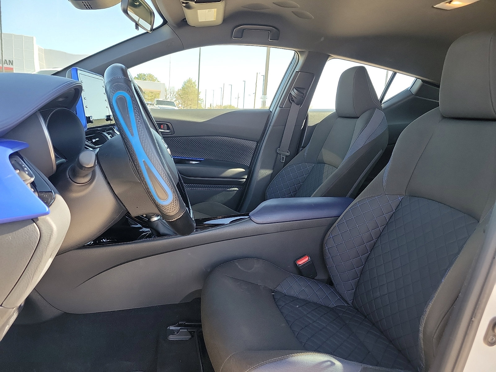 Used 2021 Toyota C-HR XLE image 12