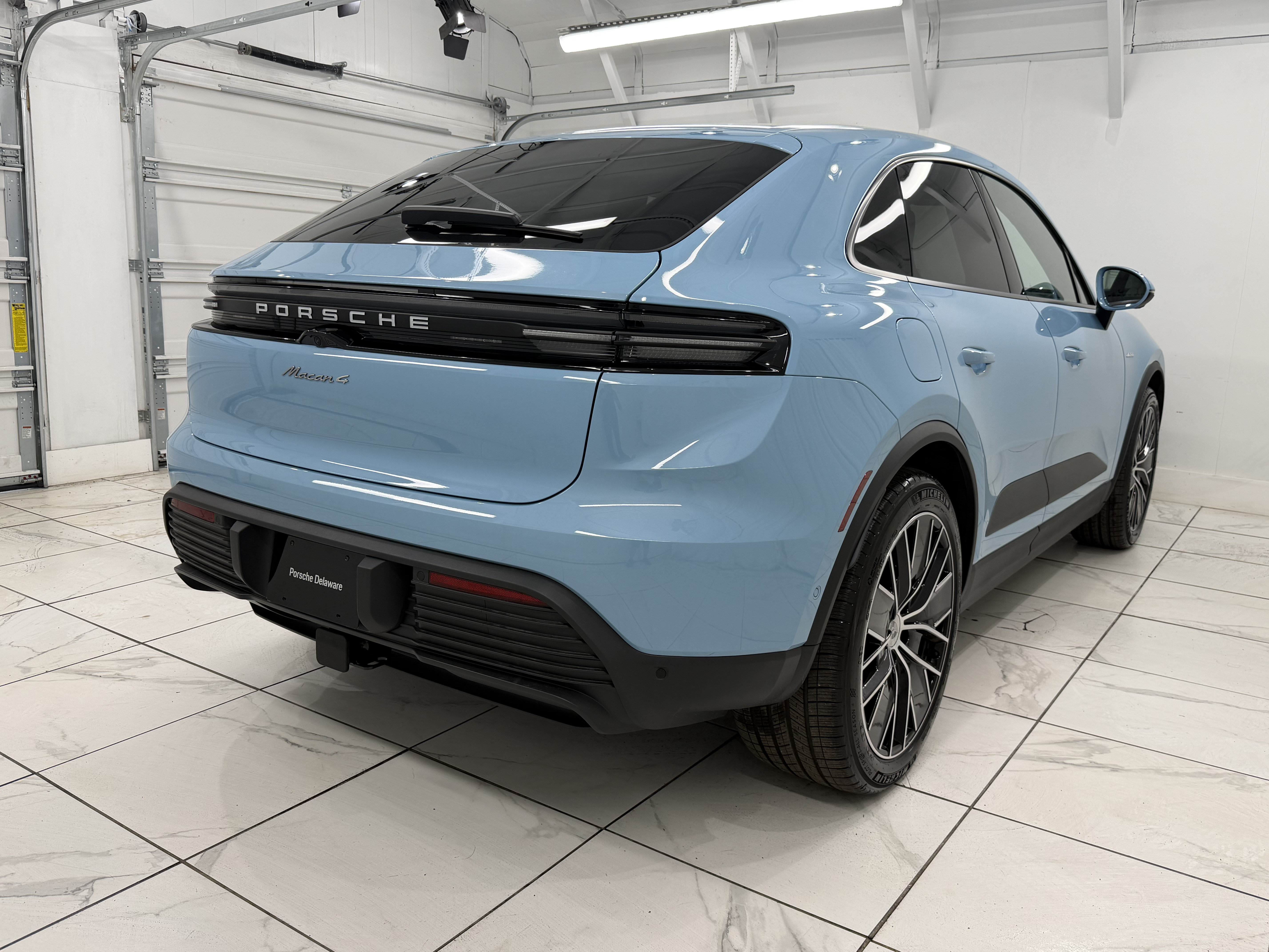 New 2026 Porsche Macan 4 Electric AWD/4WD image 12