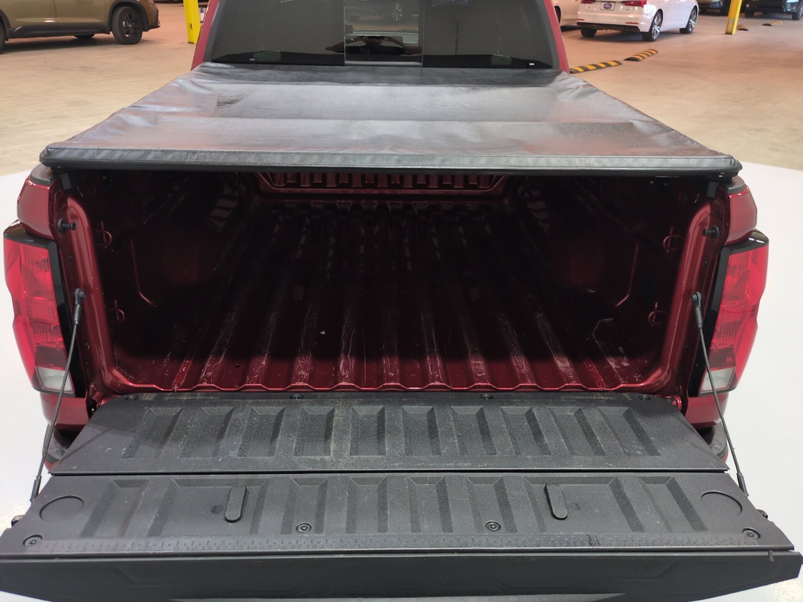 Used 2024 Chevrolet Colorado LT w/ LT Convenience Package II AWD/4WD image 12