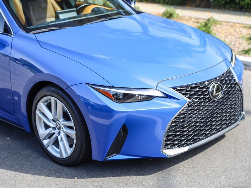 Used 2021 Lexus IS 300 w/ Accessory Package RWD image 9