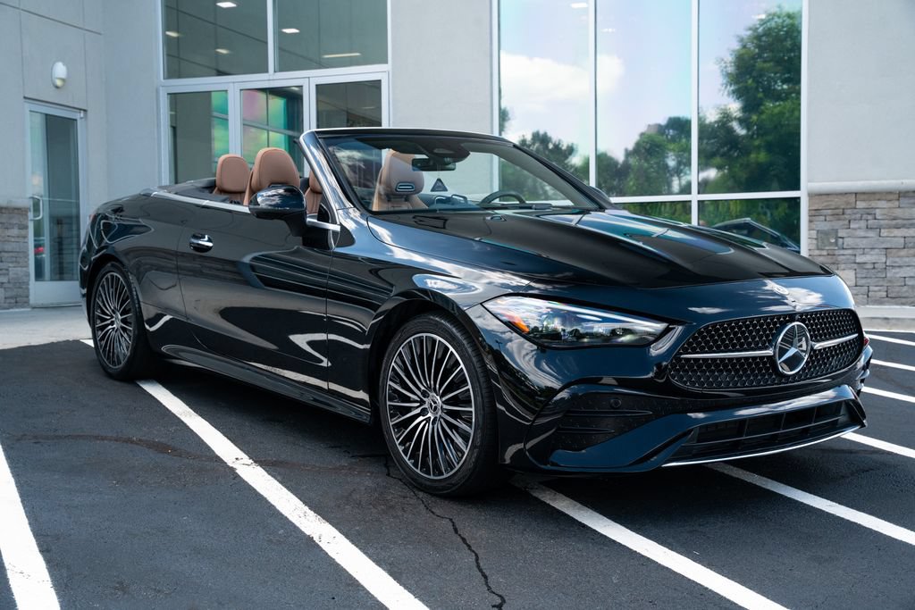 Used 2024 Mercedes-Benz CLE 300 4MATIC Cabriolet image 8