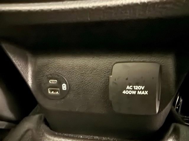 Used 2025 Ford Ranger Lariat w/ FX4 Off-Road Package image 13