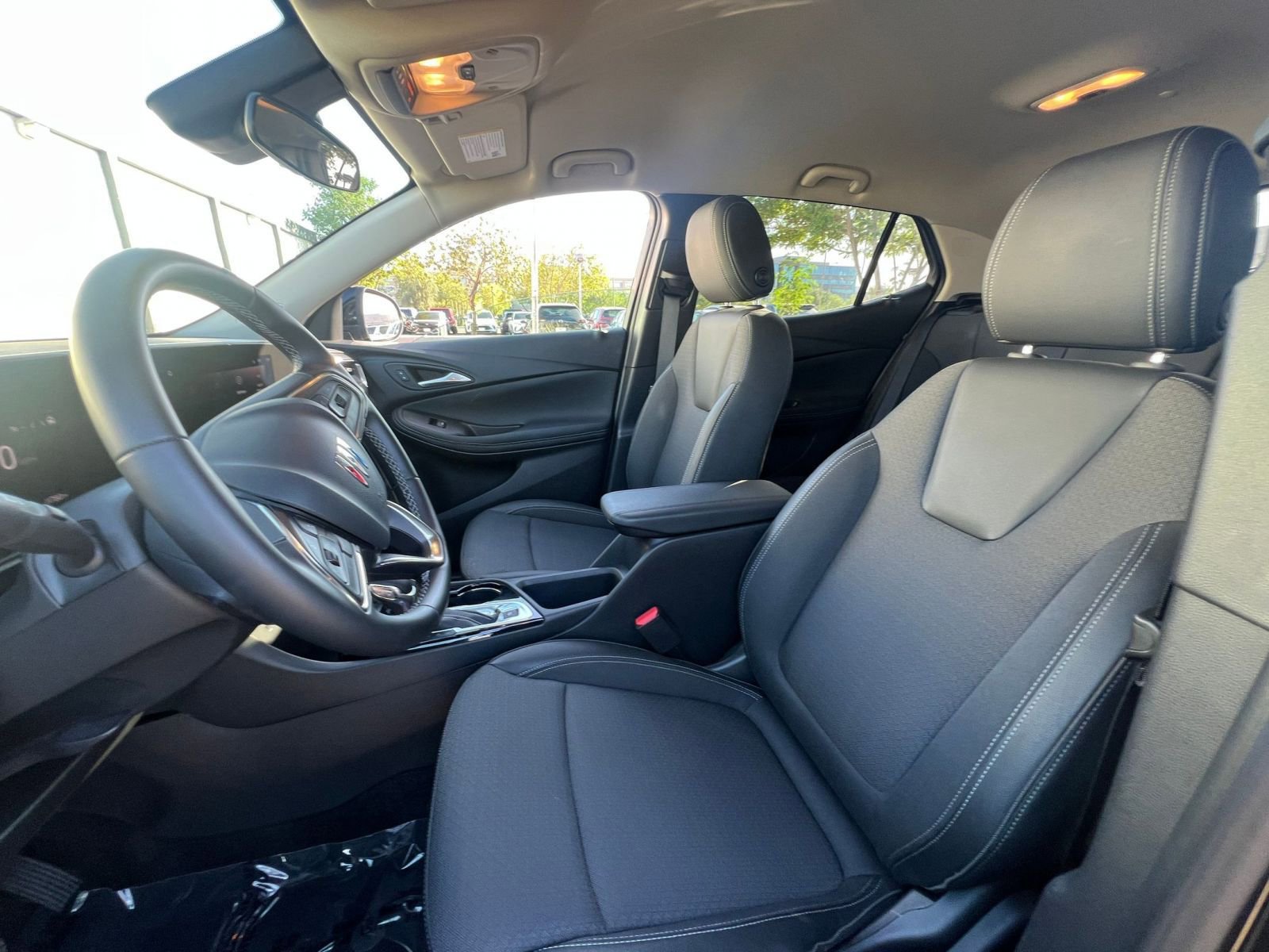 Used 2025 Buick Encore GX Preferred image 36