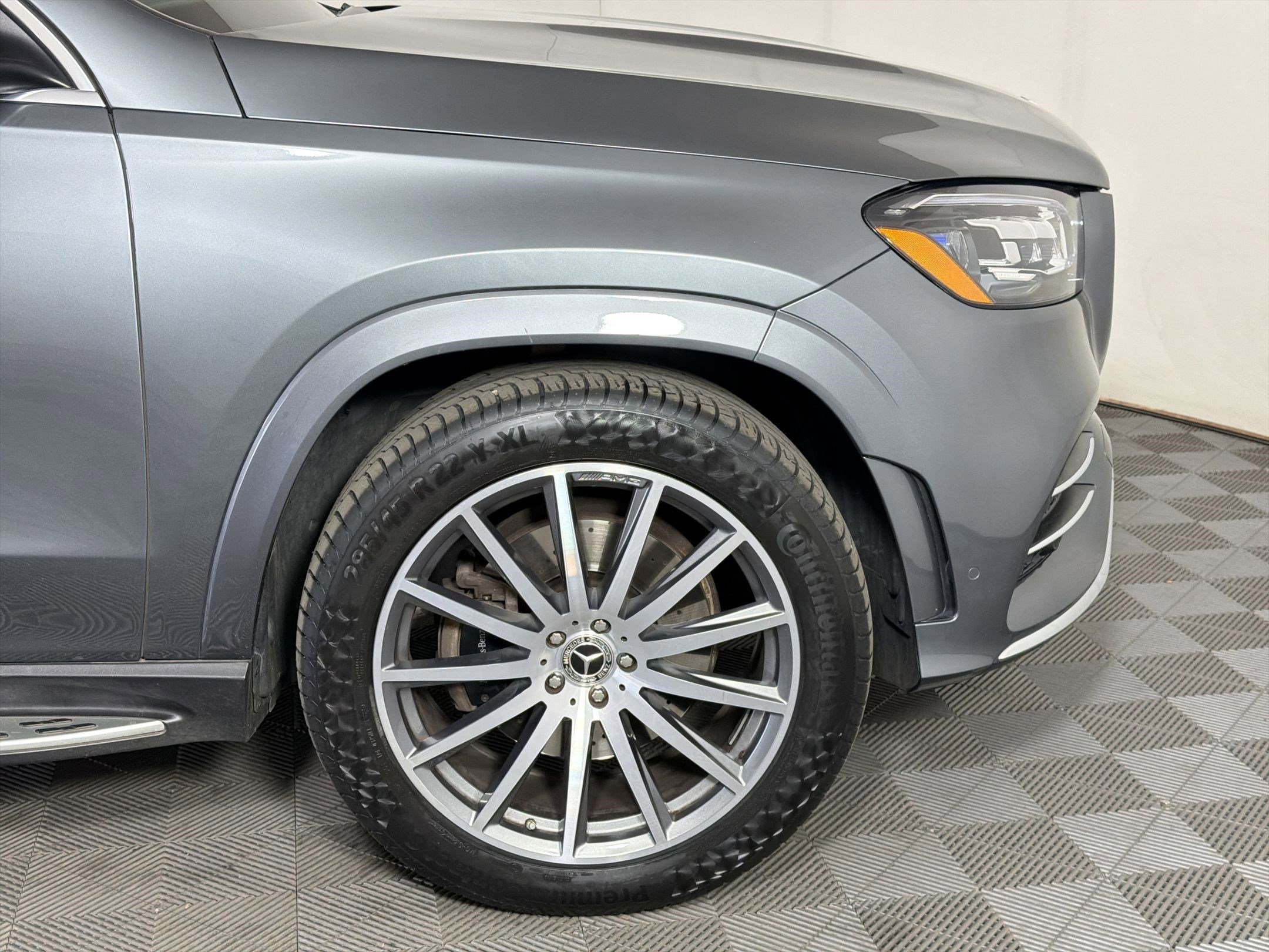 Used 2023 Mercedes-Benz GLS 450 4MATIC image 12