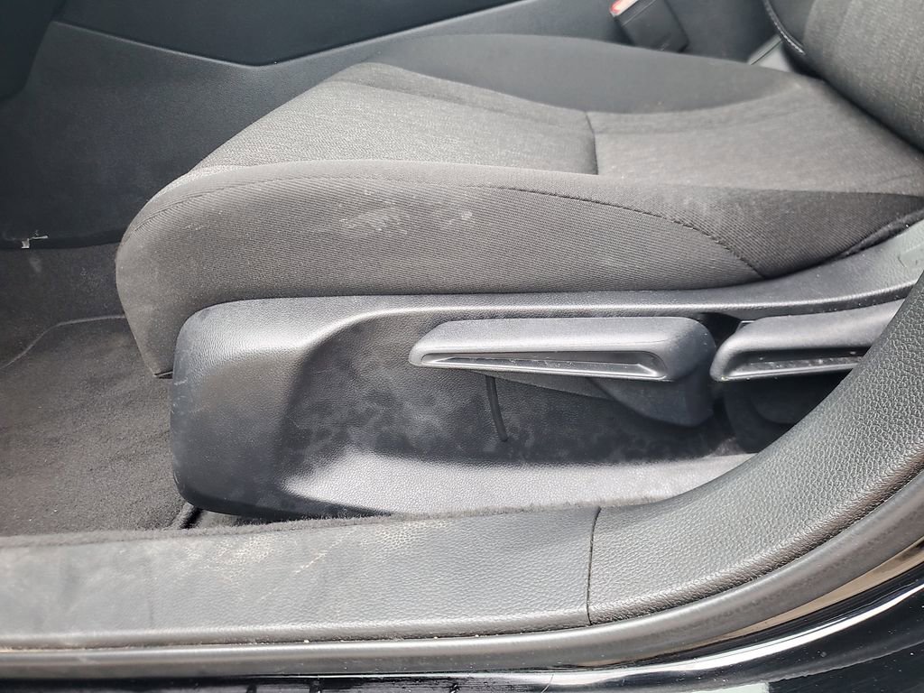 Used 2025 Honda Accord LX image 14