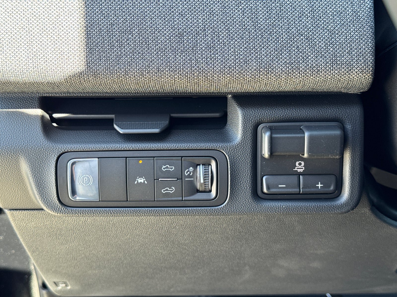 Used 2026 GMC Sierra EV Elevation AWD/4WD image 28