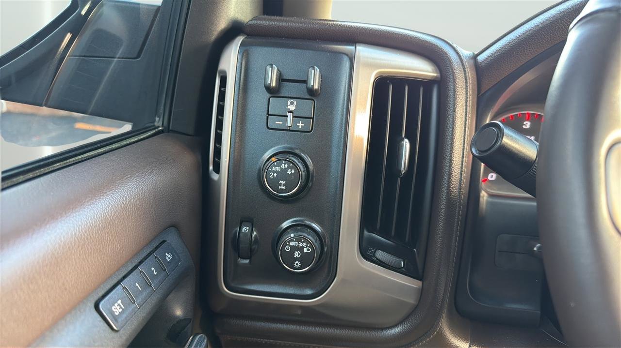 Used 2016 GMC Sierra 1500 Denali w/ Enhanced Driver Alert Package image 24
