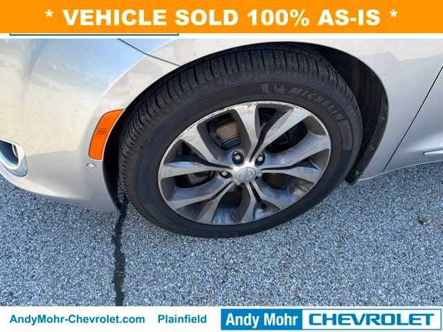Used 2017 Chrysler Pacifica Limited w/ UConnect Theater Package FWD image 11