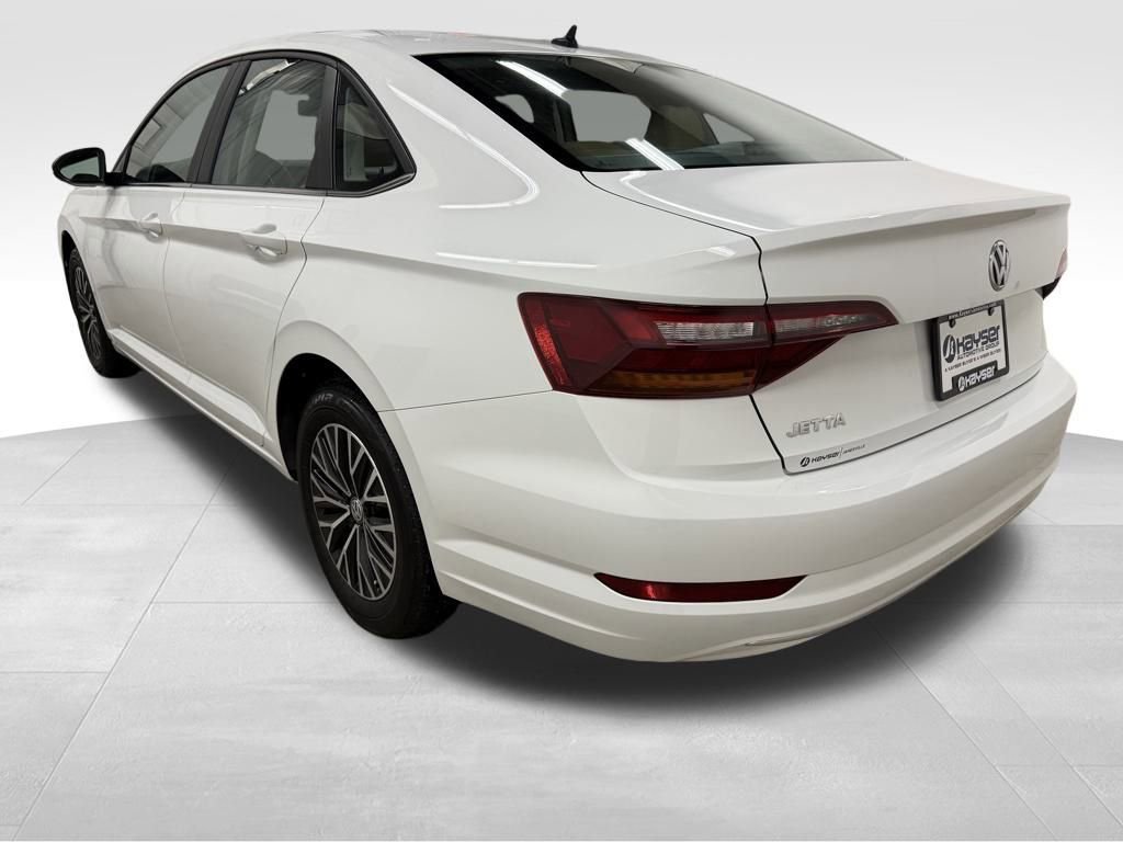 Used 2019 Volkswagen Jetta SE w/ Cold Weather Package image 6