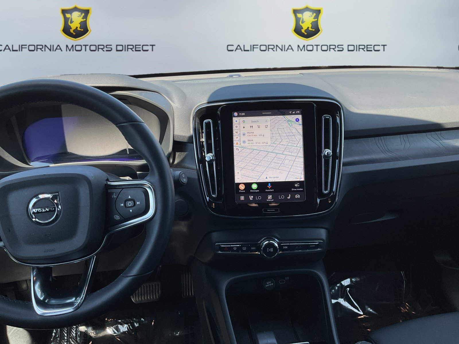 Used 2023 Volvo XC40 Recharge Core AWD/4WD image 13