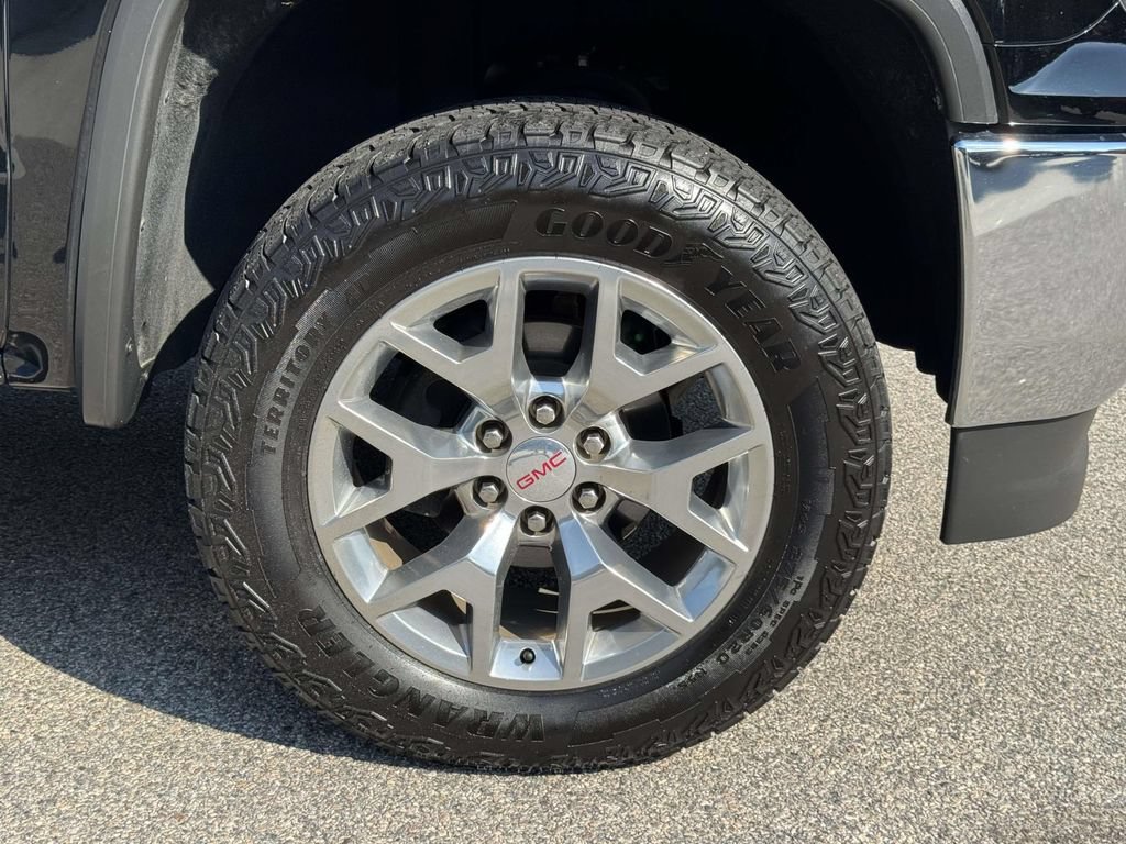 Used 2018 GMC Sierra 1500 SLT w/ SLT Premium Package AWD/4WD image 27