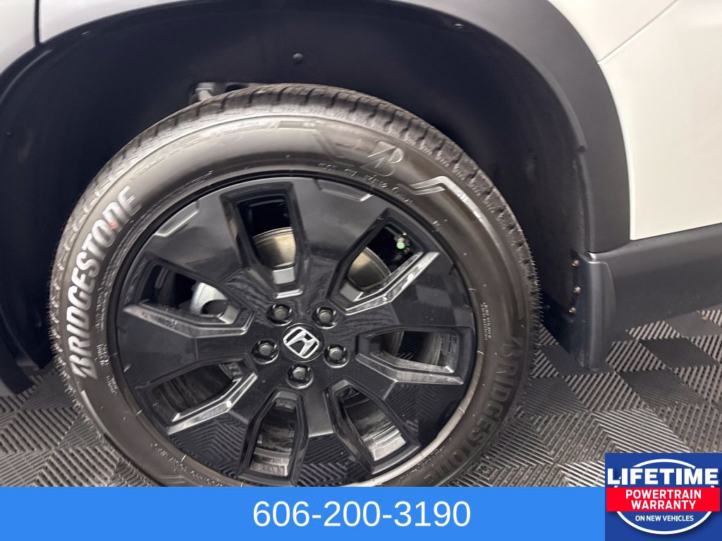 New 2026 Honda Pilot Black Edition image 10