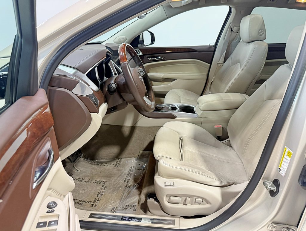 Used 2010 Cadillac SRX Luxury image 26