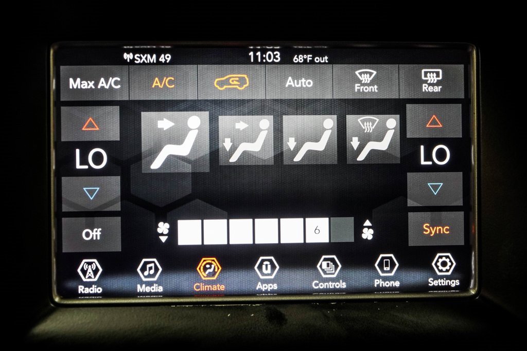 Used 2021 Jeep Grand Cherokee Laredo image 29