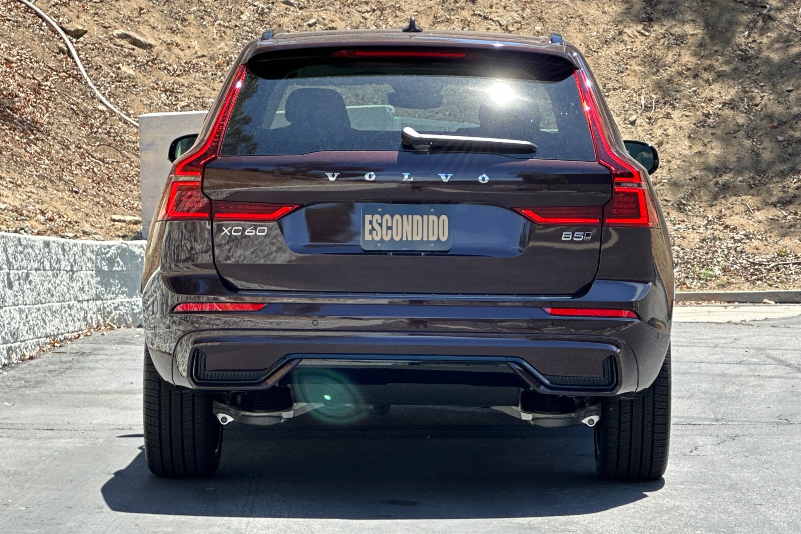 New 2026 Volvo XC60 B5 Ultra AWD/4WD image 6