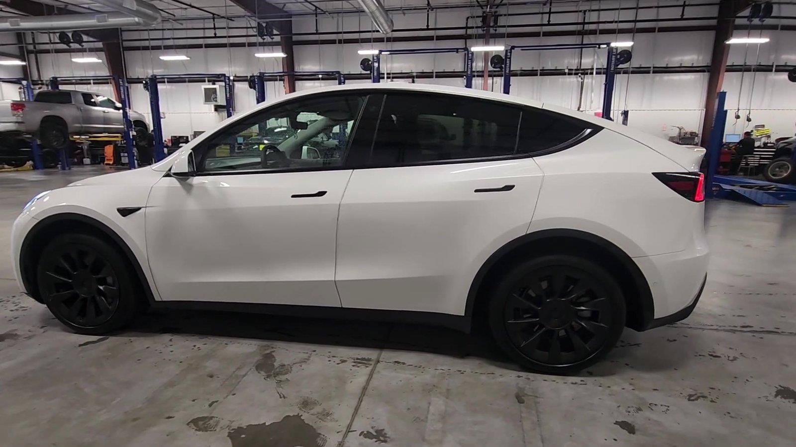 Used 2021 Tesla Model Y Long Range AWD/4WD image 6