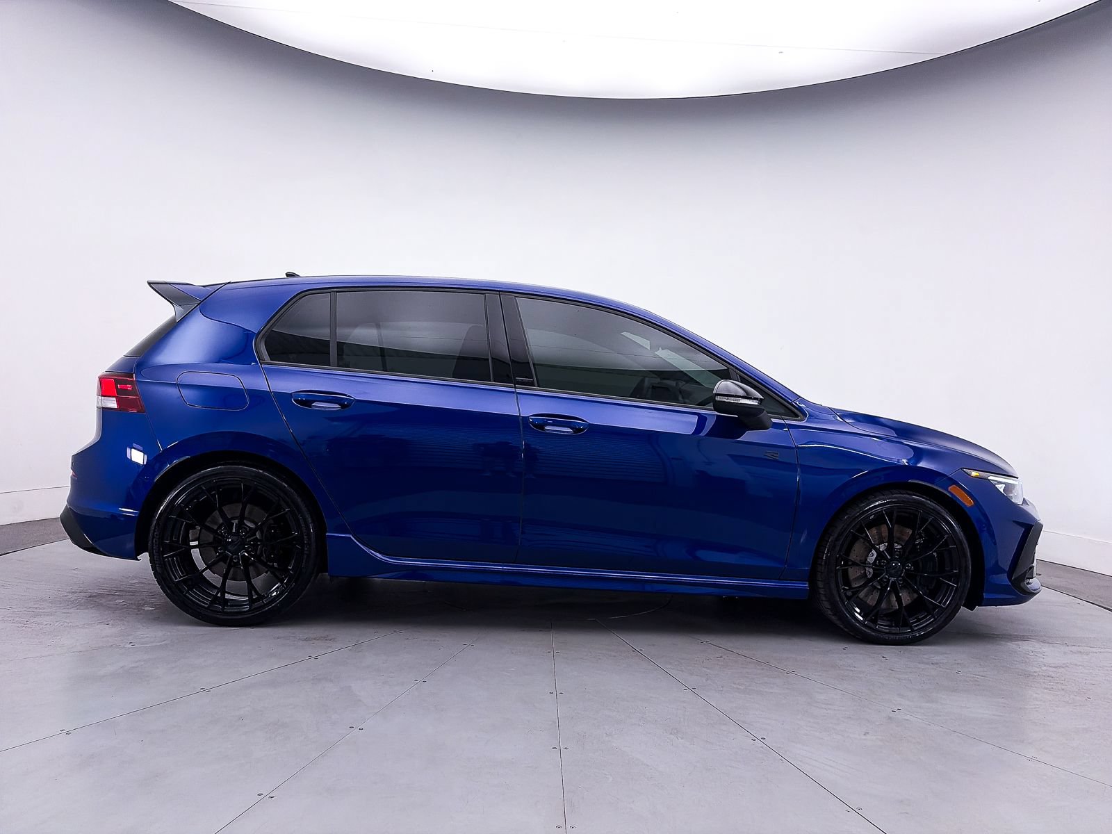 Used 2025 Volkswagen Golf R Black Edition AWD/4WD image 43