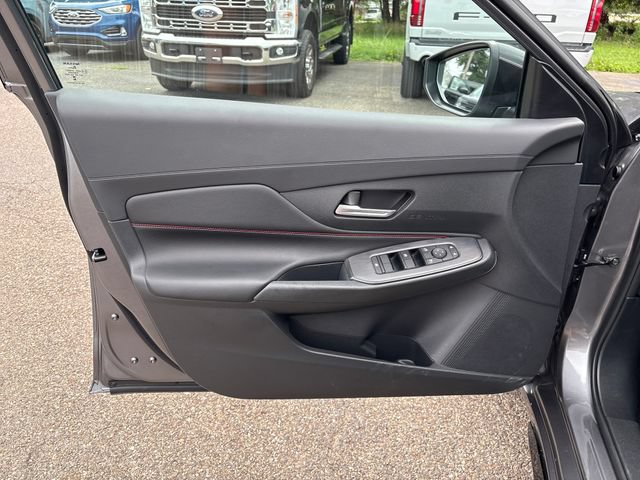 Used 2026 Nissan Sentra SR w/ Floor Mat Package FWD image 7
