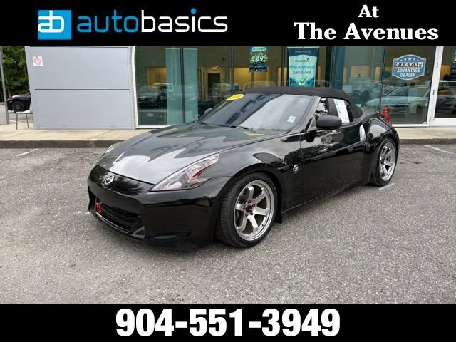 Used 2010 Nissan 370Z Touring RWD image 1