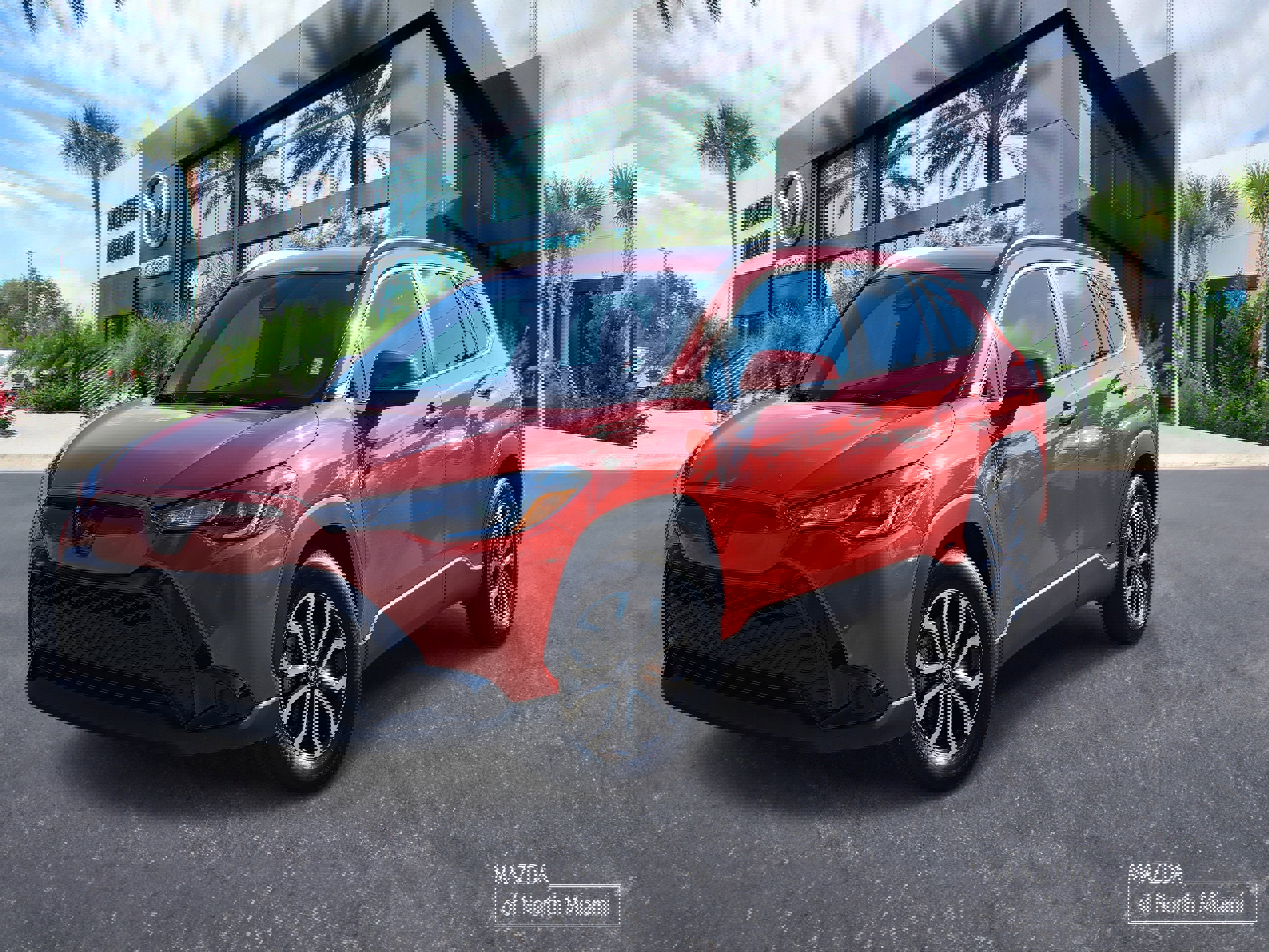 Used 2023 Toyota Corolla Cross SE image 1