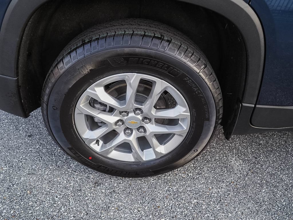 Certified 2023 Chevrolet Traverse LS w/ Safety Package FWD image 36