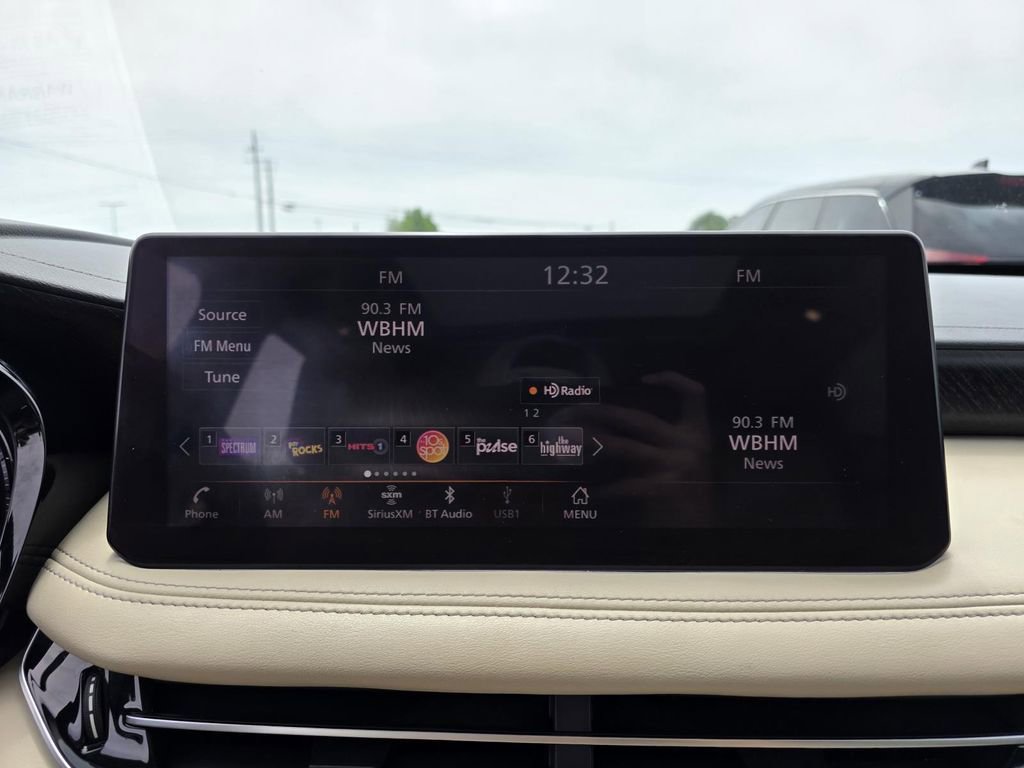 Used 2023 INFINITI QX60 Sensory w/ Vision Package AWD/4WD image 19