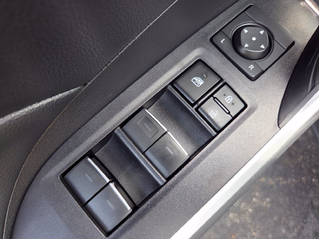 Used 2023 Toyota RAV4 XLE AWD/4WD image 30