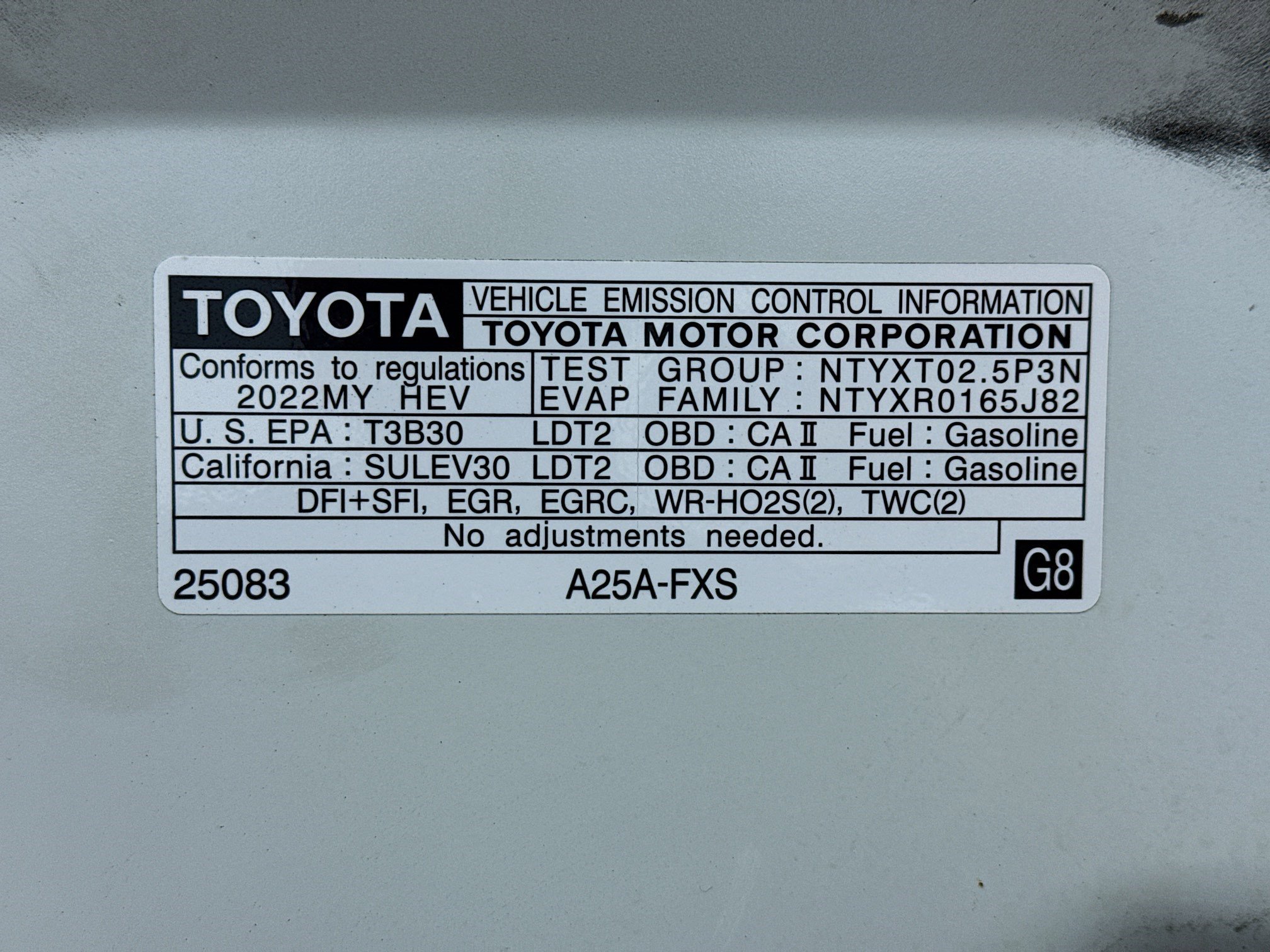 Used 2022 Toyota RAV4 XLE Premium AWD/4WD image 21