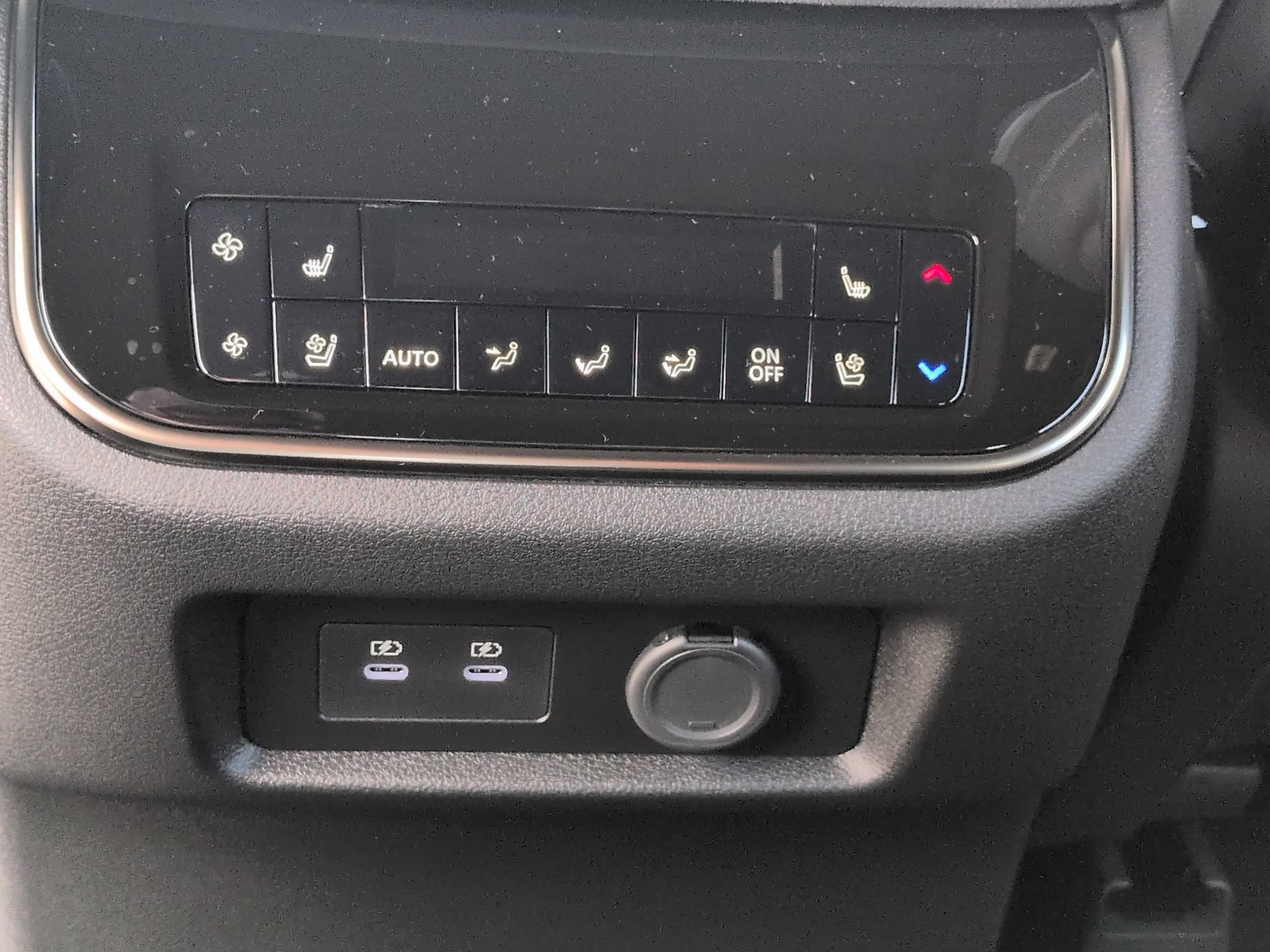 New 2027 INFINITI QX80 Sensory AWD/4WD image 16