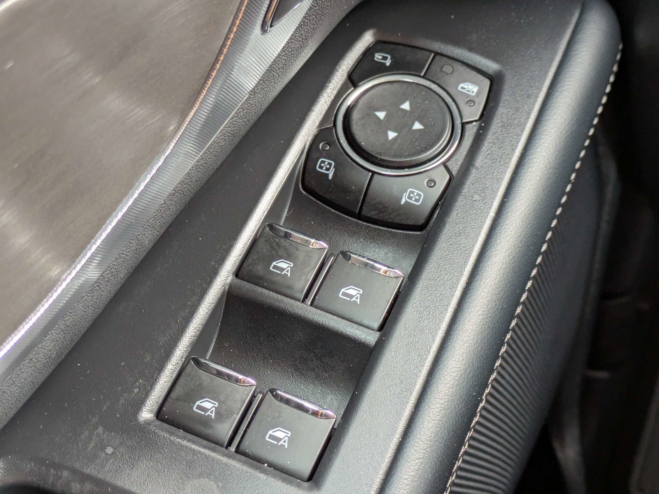 Used 2025 Ford Expedition Platinum AWD/4WD image 34