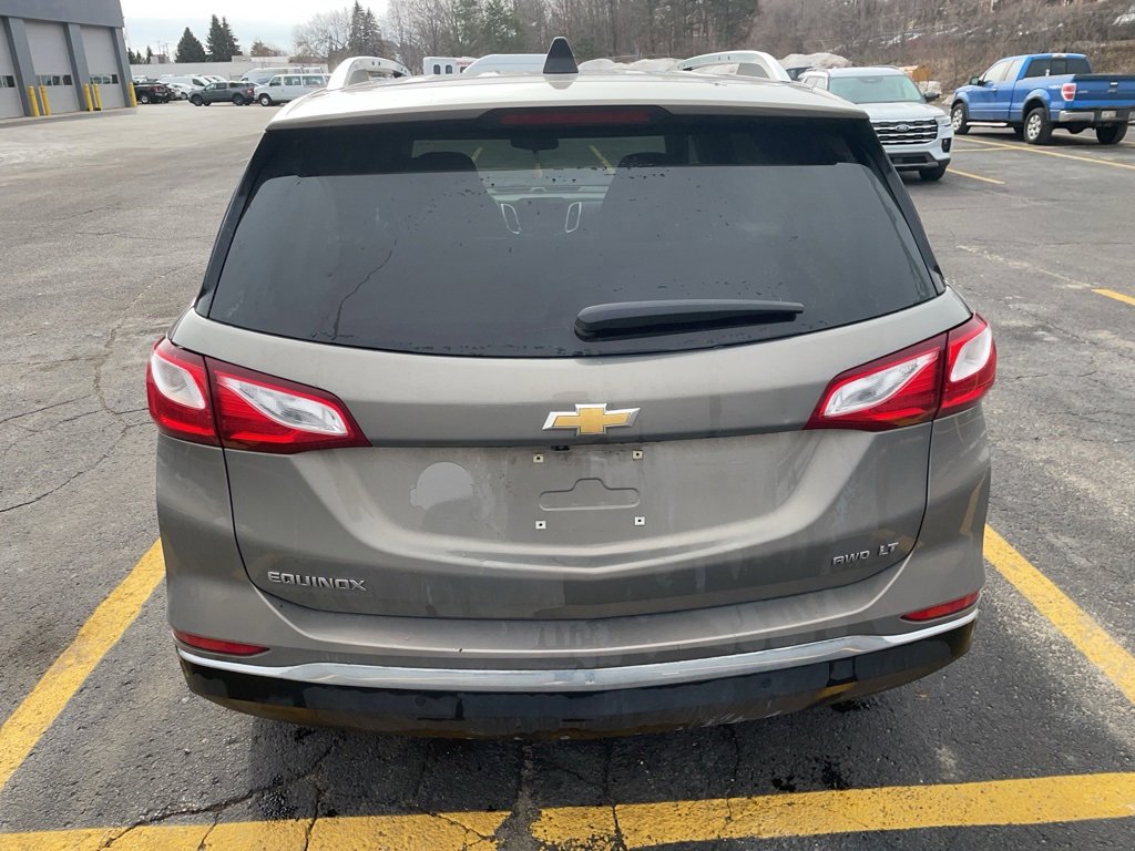 Used 2018 Chevrolet Equinox LT w/ Sun & Infotainment Package image 6