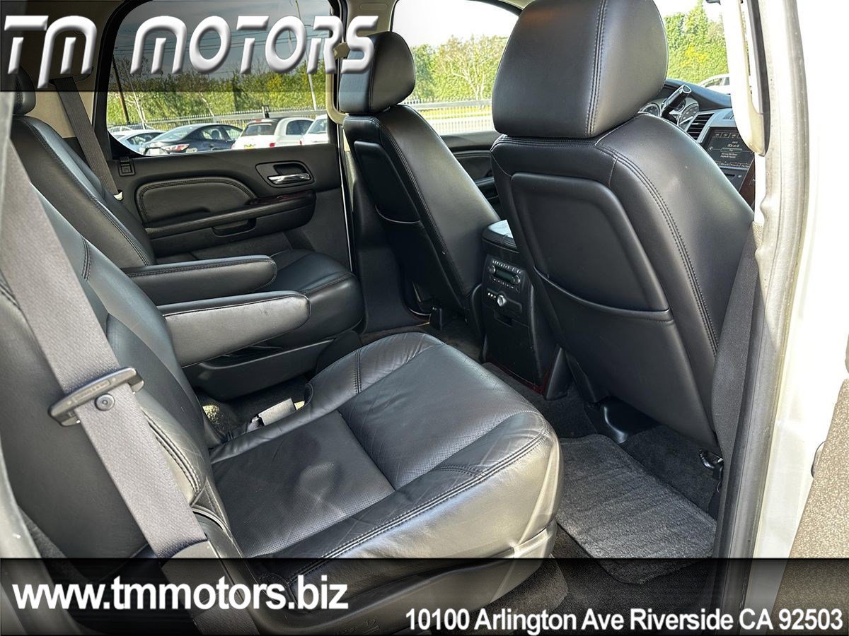 Used 2009 Cadillac Escalade 2WD image 9