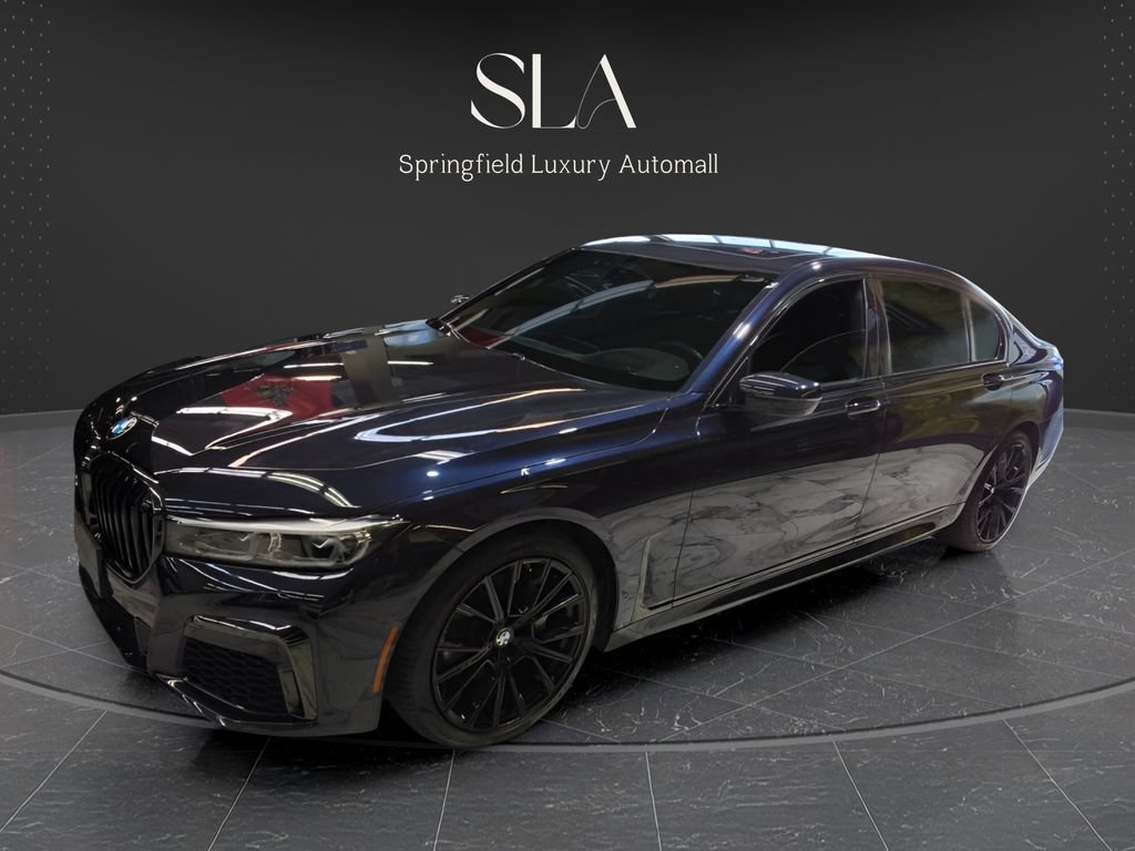 Used 2022 BMW 740i xDrive w/ M Sport Package AWD/4WD image 4