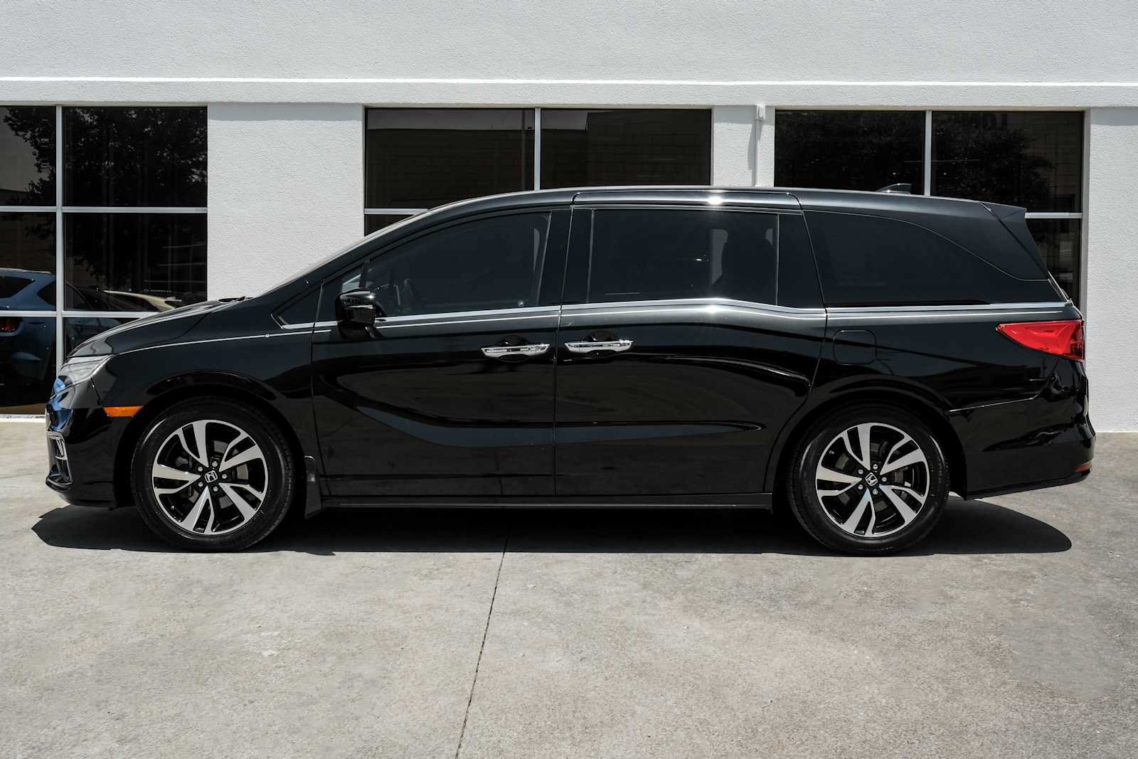 Used 2020 Honda Odyssey Elite image 14