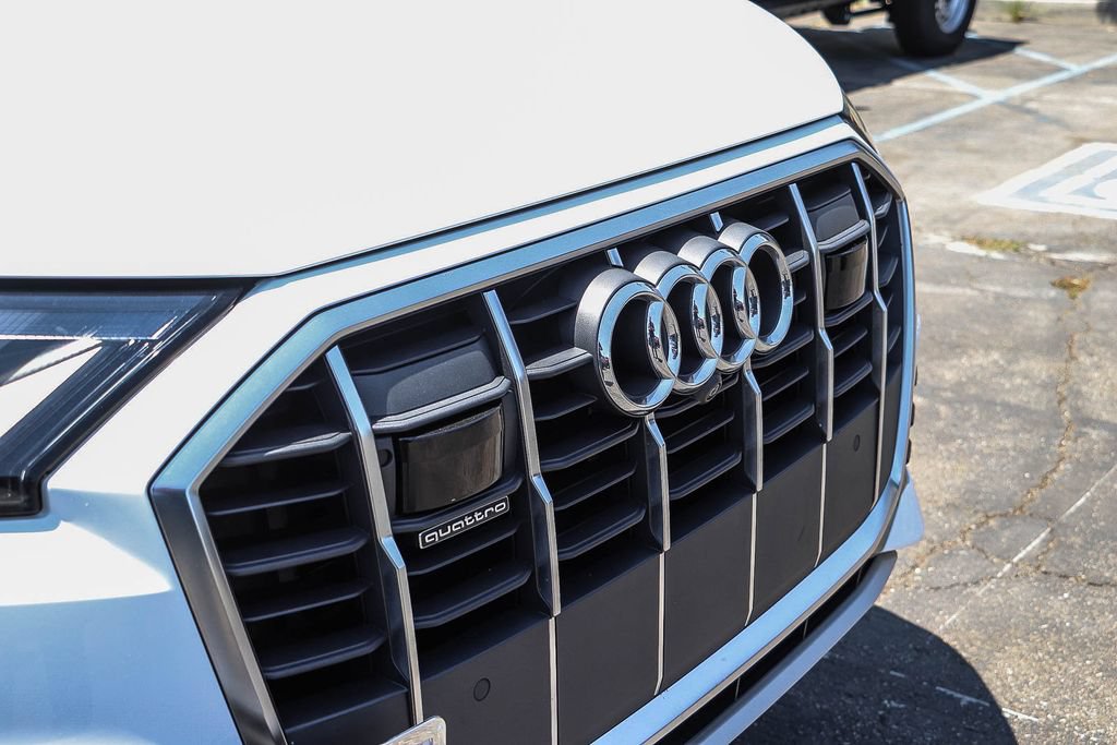 Used 2022 Audi Q7 2.0T Premium Plus w/ Premium Plus Package AWD/4WD image 6