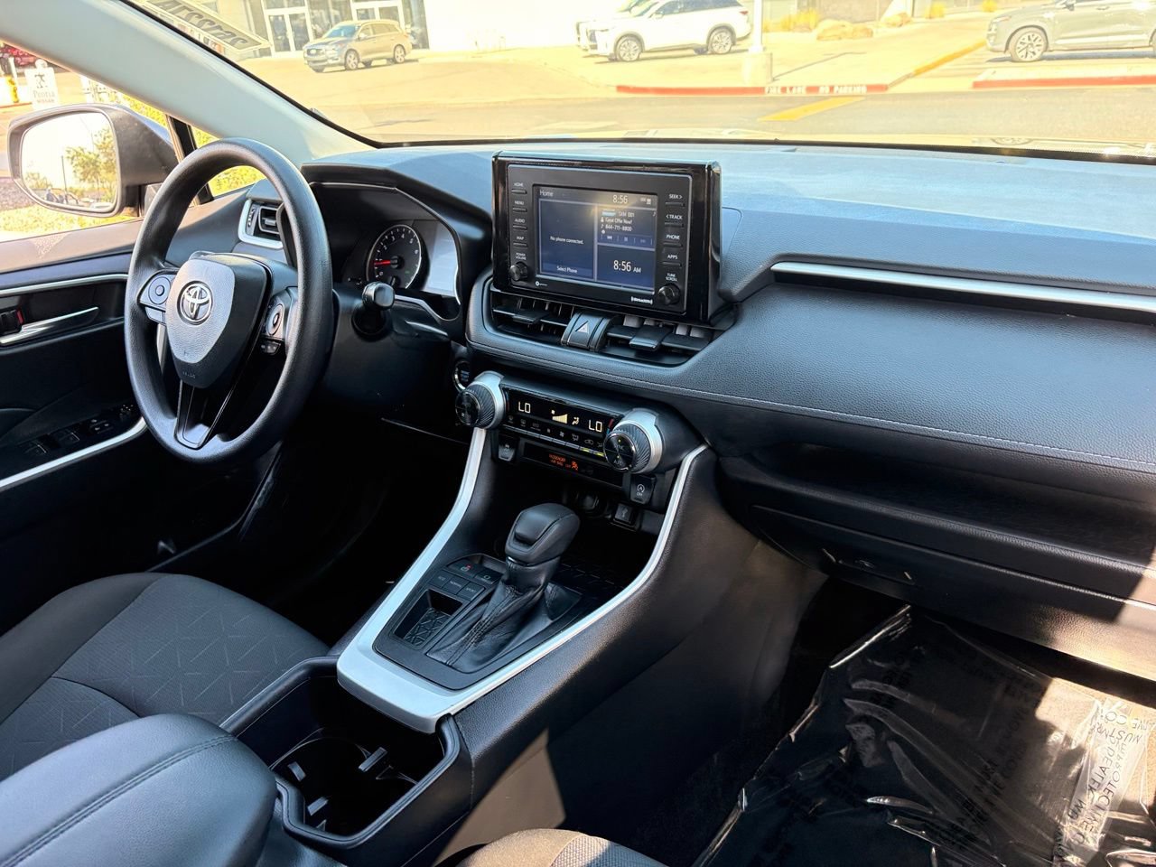 Used 2022 Toyota RAV4 XLE w/ Convenience Package FWD image 13