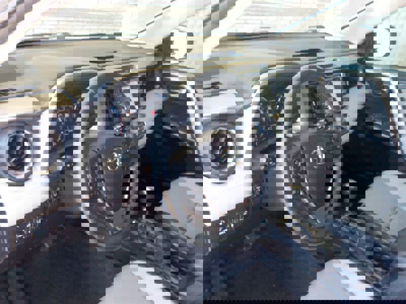 Used 2017 Toyota RAV4 Limited image 10