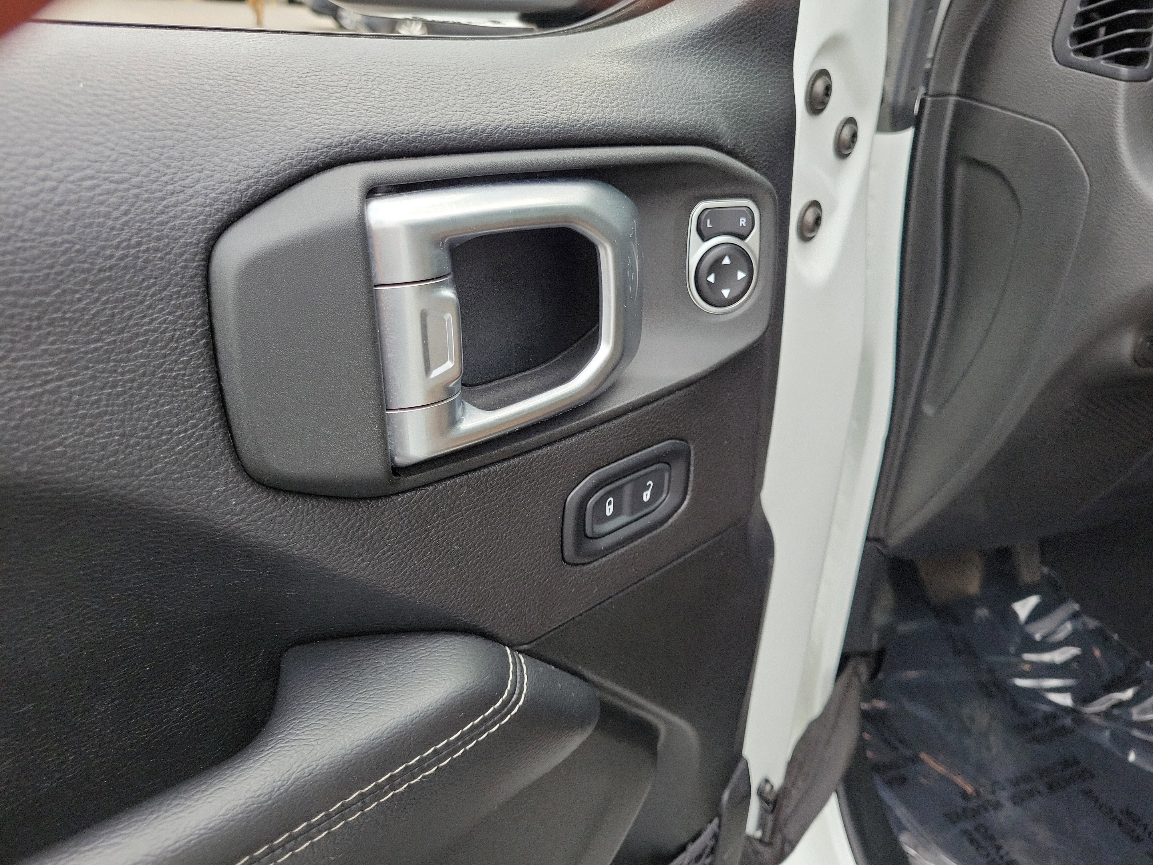 Used 2020 Jeep Gladiator Rubicon image 18