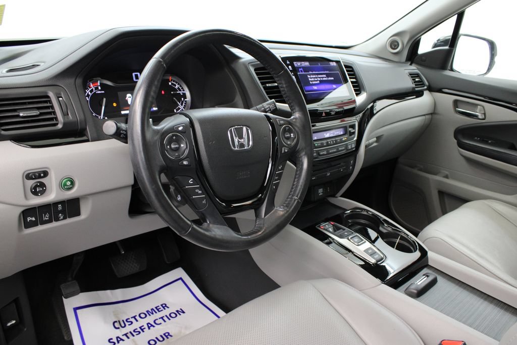 Used 2018 Honda Pilot Elite image 16