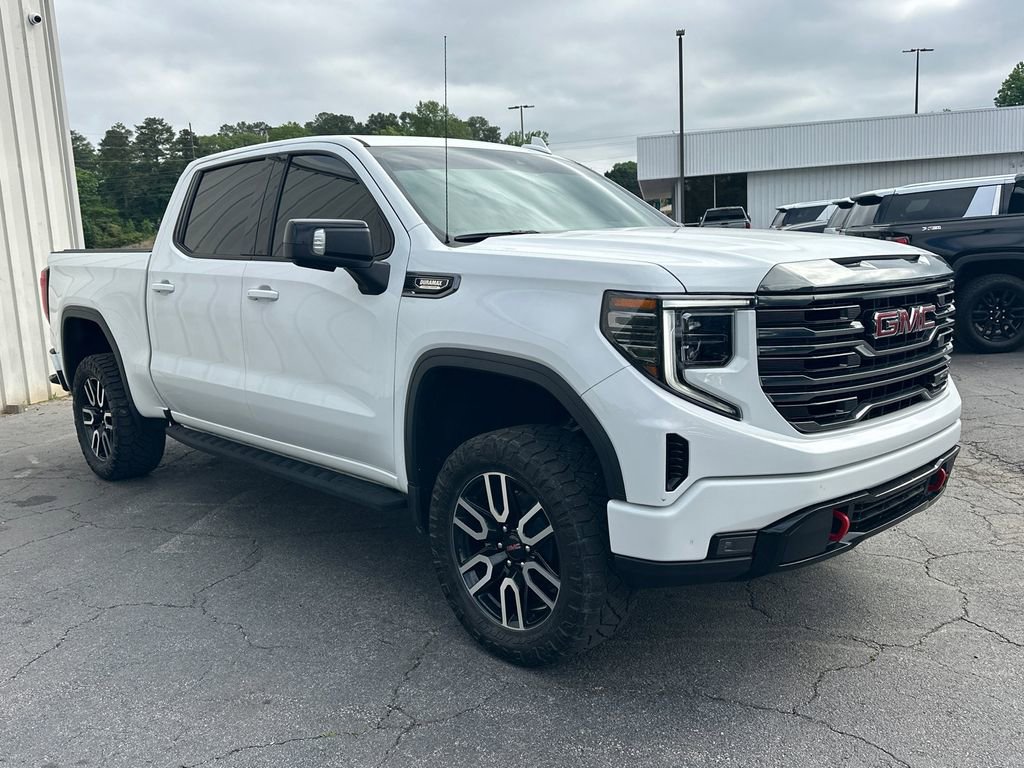 Used 2022 GMC Sierra 1500 AT4 w/ AT4 Preferred Package AWD/4WD image 4